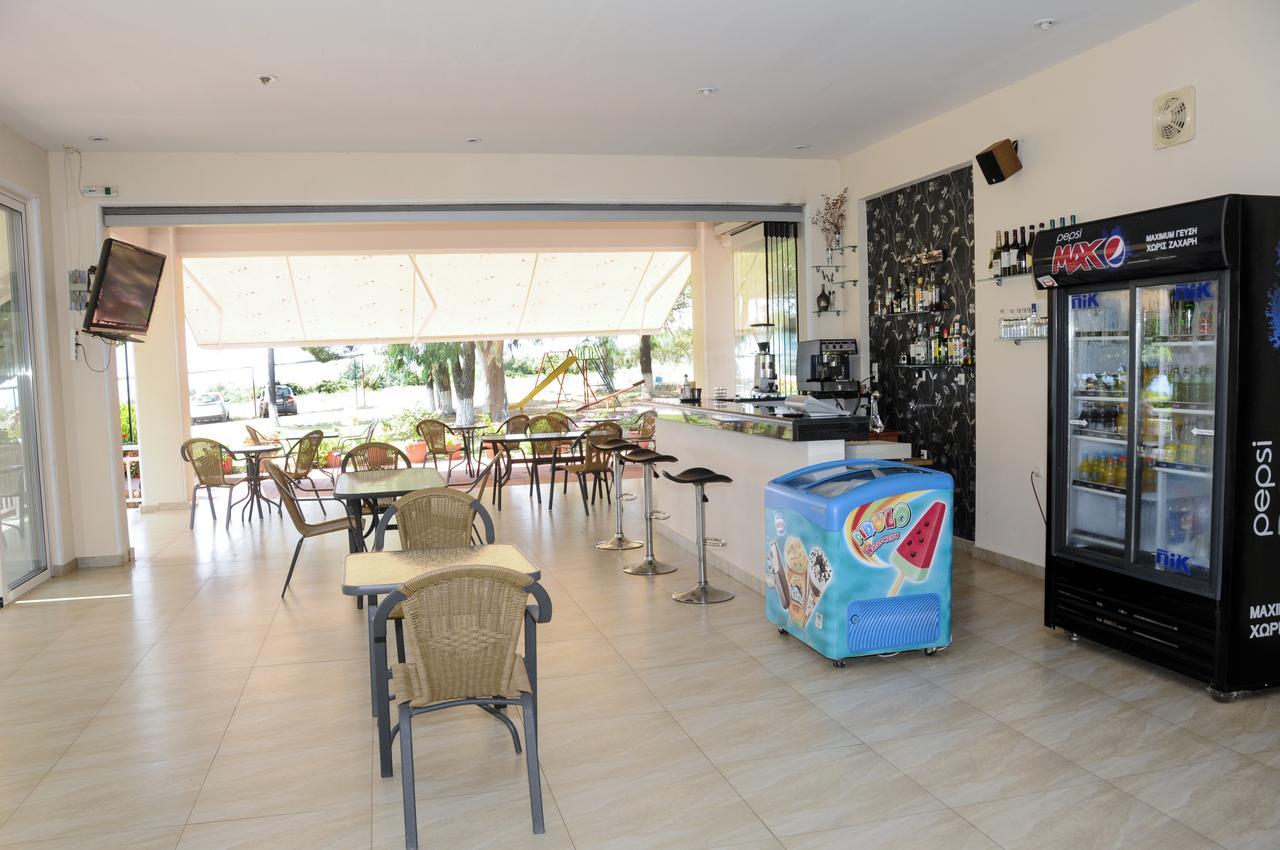 Apartments Hotel Alexandros Arkoudi Exterior photo