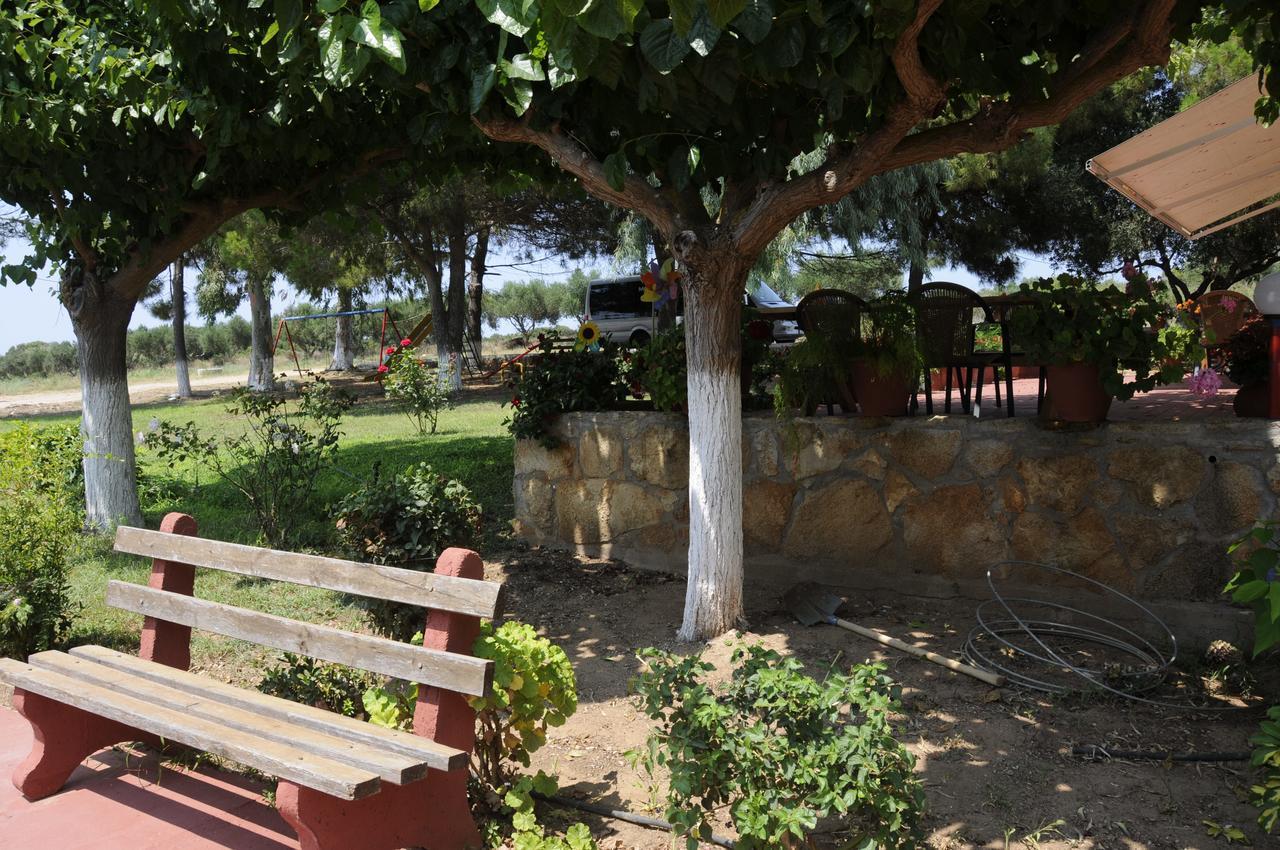 Apartments Hotel Alexandros Arkoudi Exterior photo