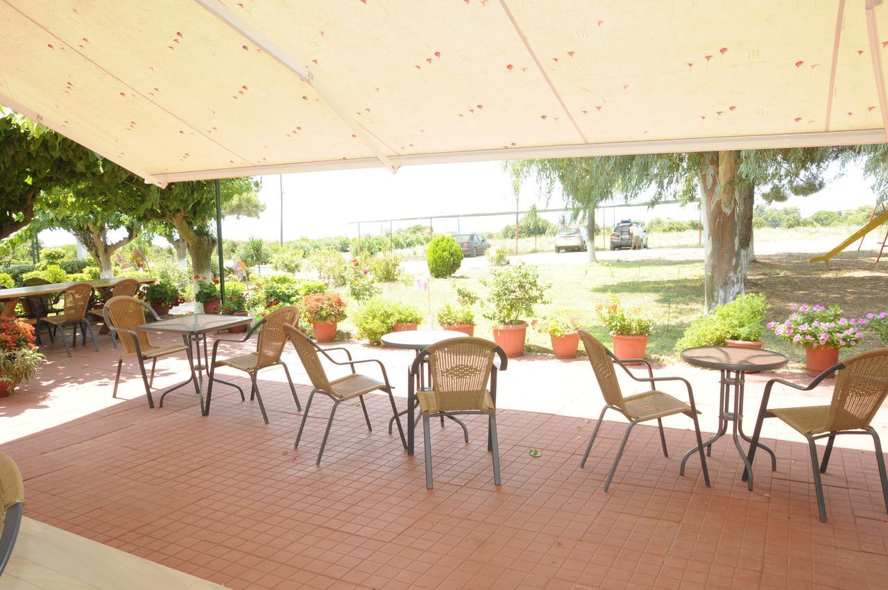 Apartments Hotel Alexandros Arkoudi Exterior photo